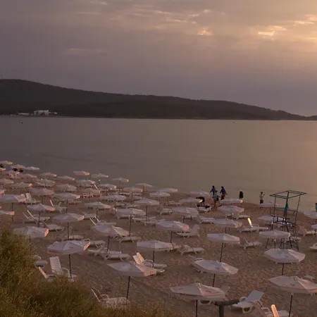Sea Sun Eleven Апартамент Приморско