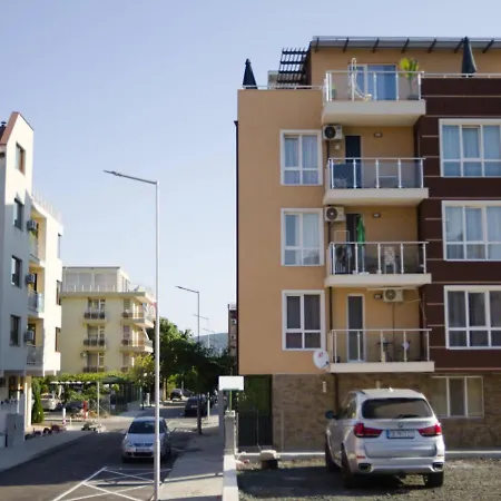 Sea Sun Eleven Apartment *