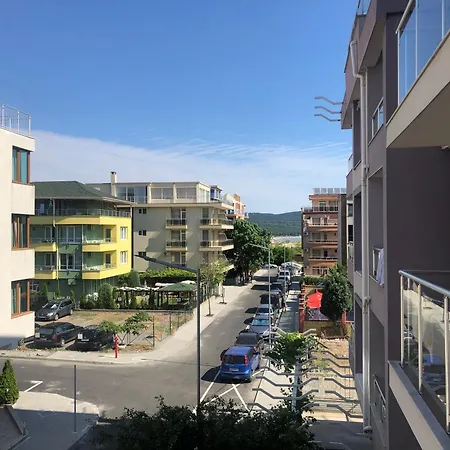 Sea Sun Eleven Апартамент